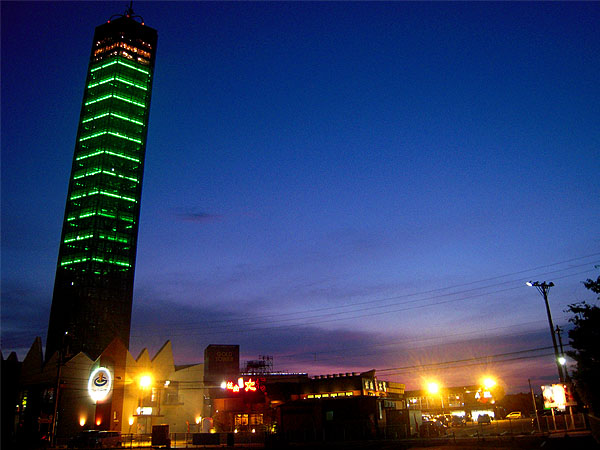 ゴールドタワー