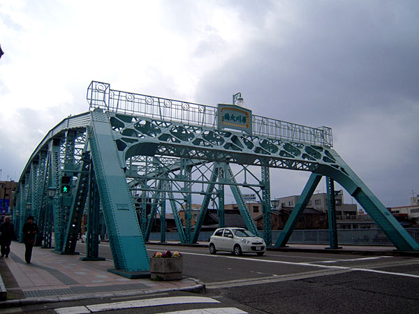 犀川大橋