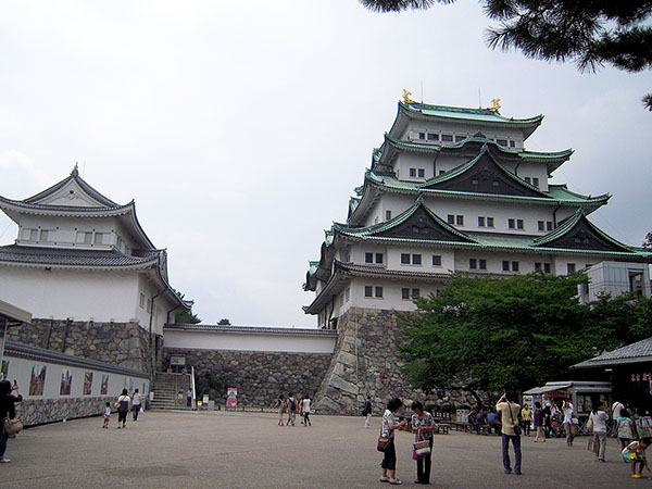 名古屋城